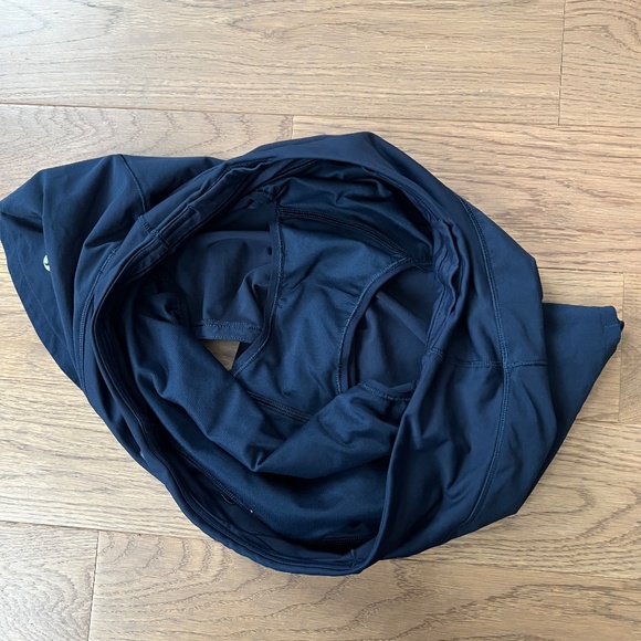 Lululemon Speed Up Mid-Rise Lined Short 4" - True Navy - Size 8 - Picture 3 of 5